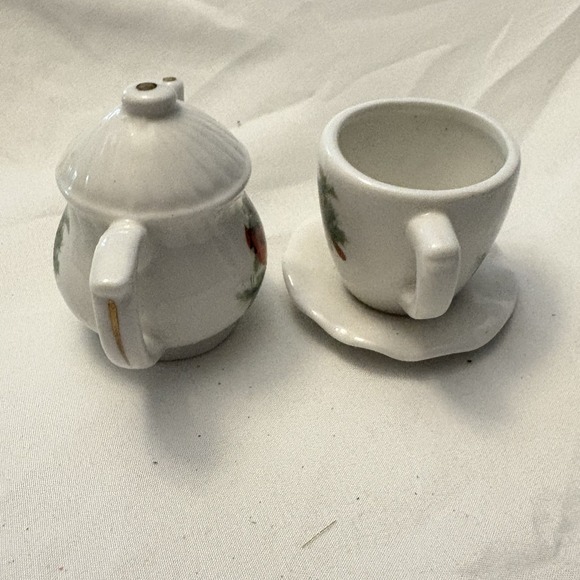 Christmas Cracker Barrel Peace Cardinal Ornaments Mini Teacup and Teapot‎ Holly - Picture 3 of 13